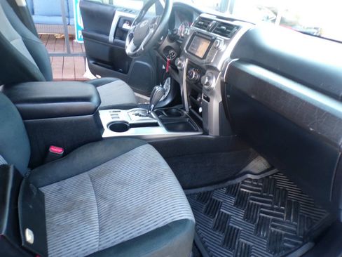 Used 2016 Toyota 4Runner 2WD image 8