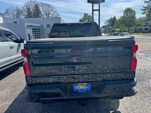 Used 2024 Chevrolet Silverado 1500 High Country w/ Midnight Edition AWD/4WD image 5
