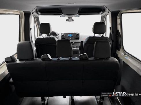 Used 2024 Mercedes-Benz Sprinter 2500 image 17