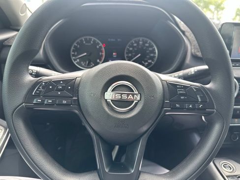 Used 2025 Nissan Sentra S FWD image 12