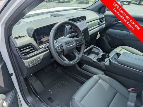 New 2027 GMC Terrain AT4 w/ Convenience Package III AWD/4WD image 12