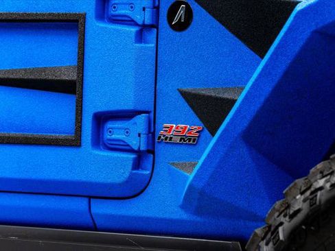 Used 2025 Jeep Gladiator Sport image 33