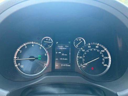 Certified 2023 Lexus GX 460 Premium w/ Premium Package AWD/4WD image 16