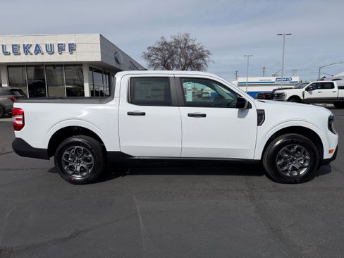 New 2026 Ford Maverick XLT w/ XLT Luxury Package AWD/4WD image 2