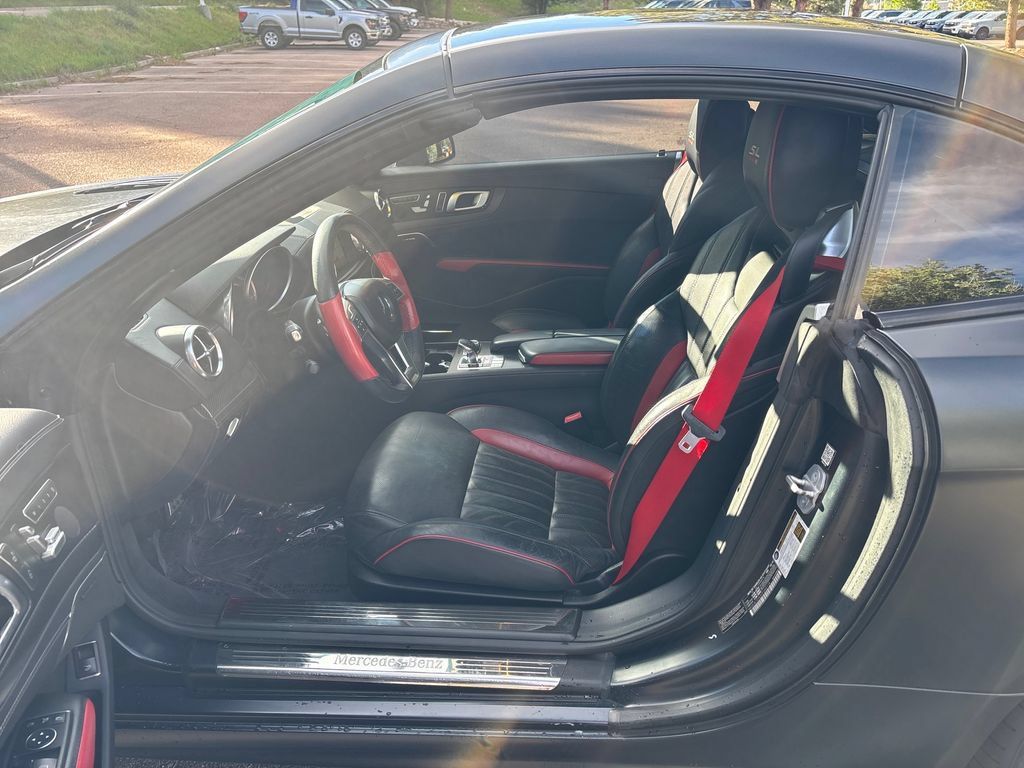 Used 2016 Mercedes-Benz SL 550 image 10