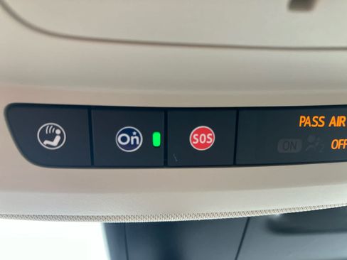 Used 2023 Buick Envision Avenir FWD image 23
