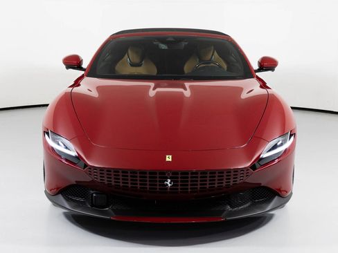 Used 2024 Ferrari Roma Spider image 8