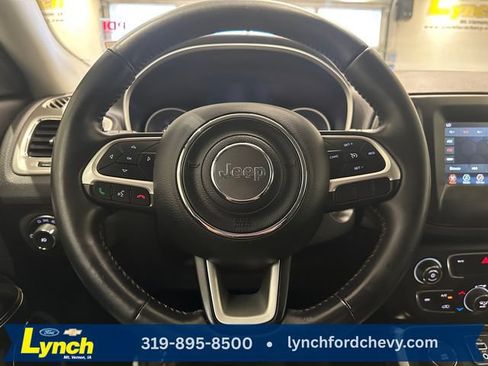 Used 2018 Jeep Compass Latitude w/ Popular Equipment Group AWD/4WD image 8