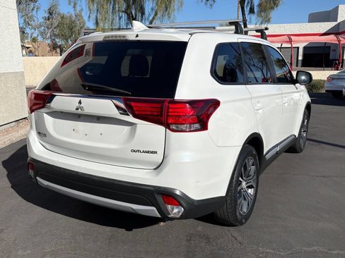 Used 2017 Mitsubishi Outlander ES image 7