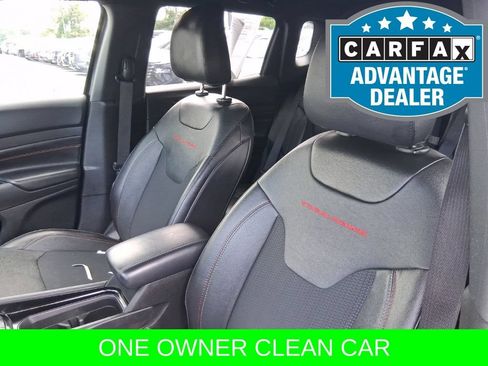 Used 2023 Jeep Compass Trailhawk w/ Trailhawk Convenience Group AWD/4WD image 18
