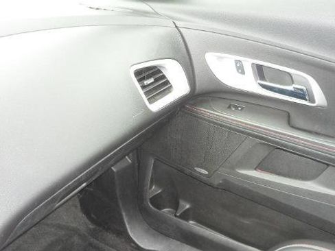 Used 2014 Chevrolet Equinox LTZ image 25