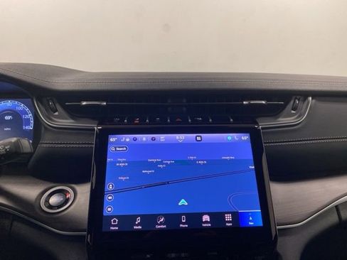 New 2025 Jeep Grand Cherokee Limited image 13