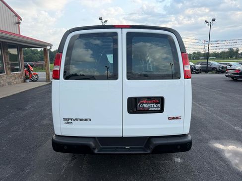 Used 2023 GMC Savana 2500 Extended w/ Driver Convenience Package RWD image 5