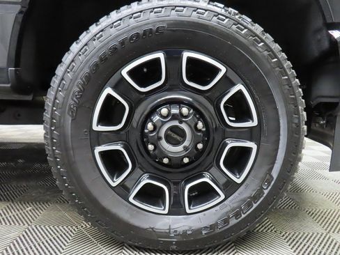 Used 2025 Ford F250 Platinum image 8