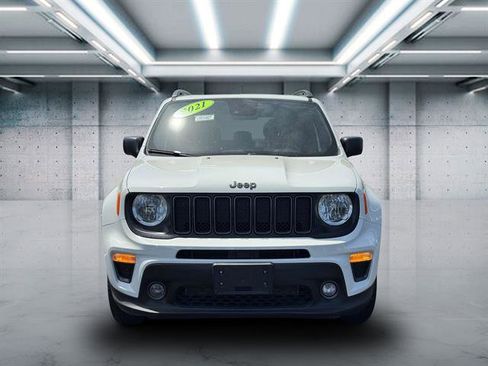 Used 2021 Jeep Renegade Latitude image 3