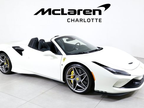 Used 2022 Ferrari F8 Tributo RWD image 2