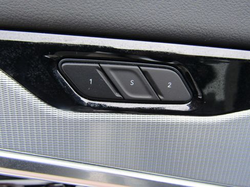 Used 2024 Jeep Wagoneer Launch Edition image 22