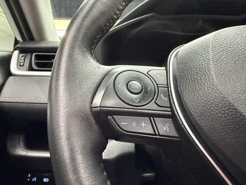 Used 2021 Toyota RAV4 XLE w/ Convenience Package AWD/4WD image 13