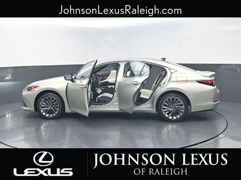 Used 2025 Lexus ES 350 Ultra Luxury FWD image 27