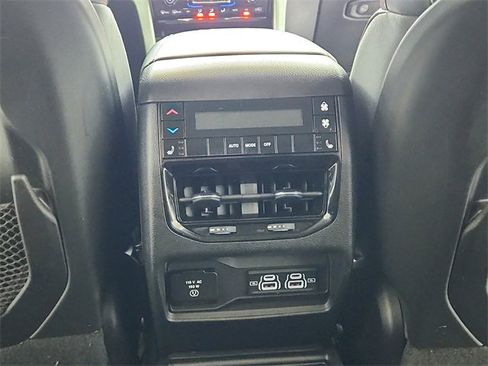 Used 2022 Jeep Grand Cherokee L Limited image 43