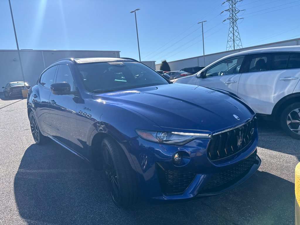 Used 2022 Maserati Levante Modena AWD/4WD image 3