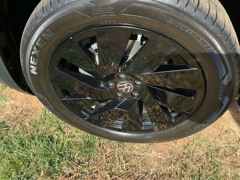 New 2026 Volkswagen Atlas SE image 26