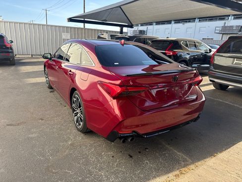 Used 2021 Toyota Avalon Touring FWD image 7