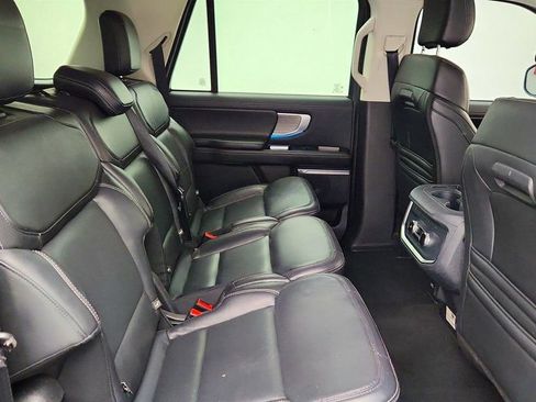 Used 2025 Ford Expedition Max Platinum image 27