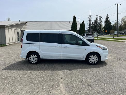 Used 2022 Ford Transit Connect XLT FWD image 6