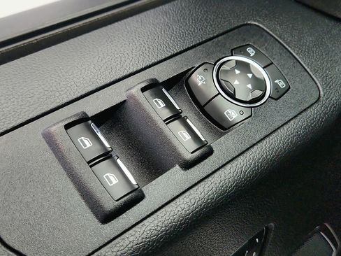 Used 2019 Ford F150 Lariat w/ Equipment Group 502A Luxury image 26