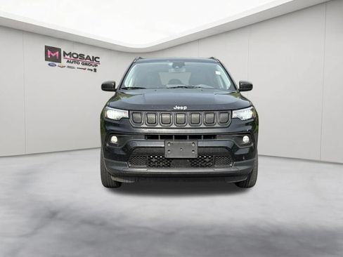 Used 2022 Jeep Compass Latitude AWD/4WD image 3