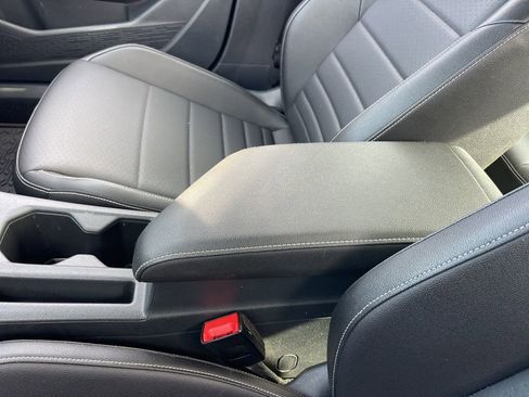 Used 2023 Volkswagen Jetta SE image 10