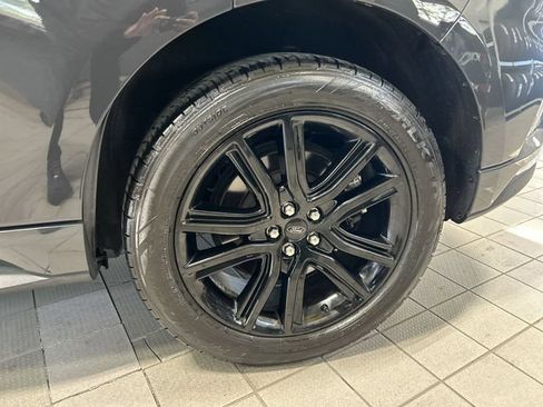 Used 2021 Ford Edge ST-Line AWD/4WD image 11