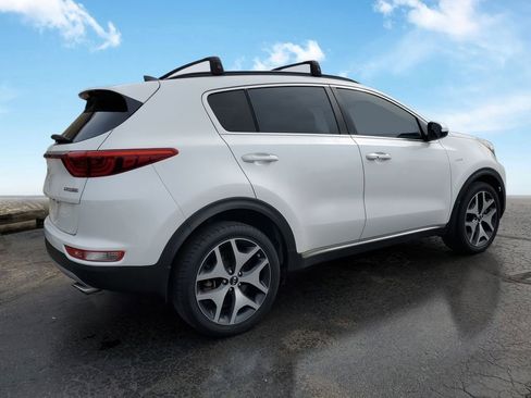 Used 2018 Kia Sportage SX image 4