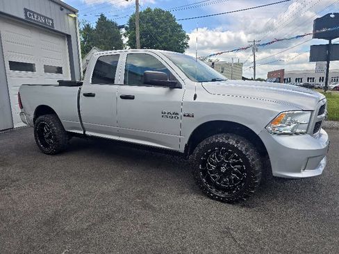 Used 2014 RAM 1500 Express AWD/4WD image 7