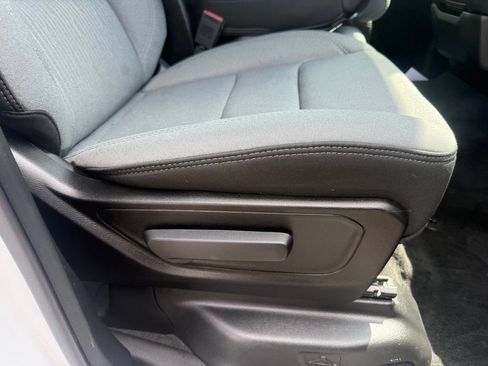Used 2022 RAM 1500 Big Horn AWD/4WD image 58