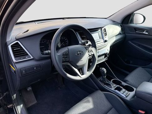 Used 2017 Hyundai Tucson SE image 9