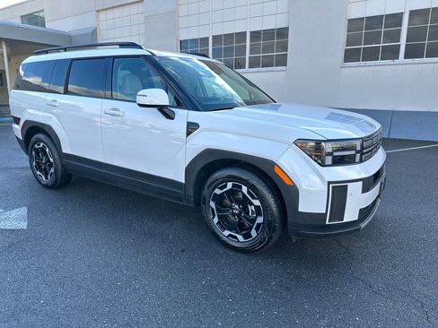 Certified 2025 Hyundai Santa Fe SEL image 8