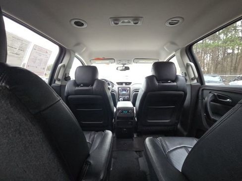 Used 2016 Chevrolet Traverse LT image 21
