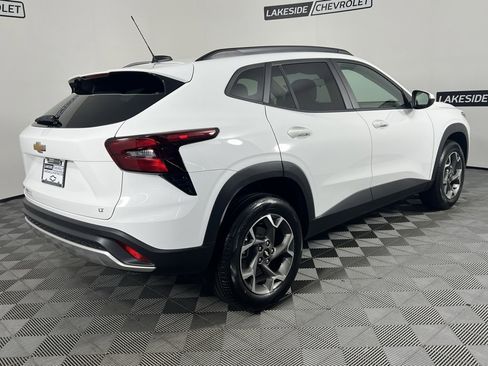 New 2025 Chevrolet Trax LT w/ LT Convenience Package image 6