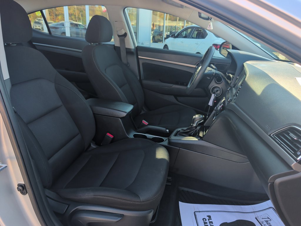 Used 2018 Hyundai Elantra SEL w/ Cargo Package FWD image 21