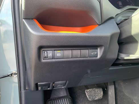 Used 2019 Toyota RAV4 Adventure image 32