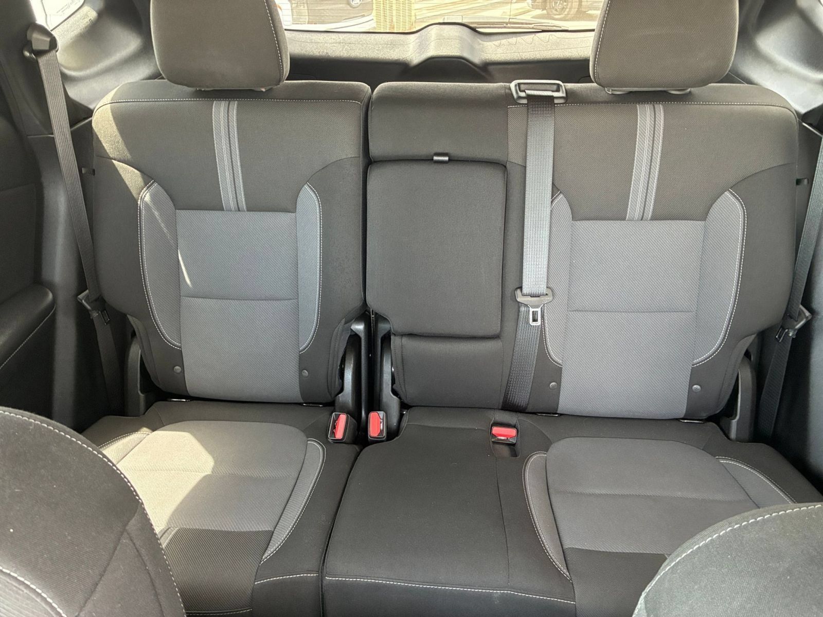 Used 2025 Chevrolet Blazer LT FWD image 38