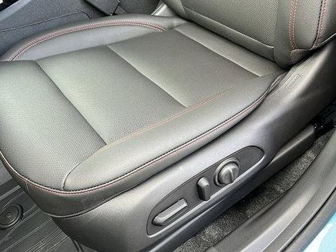 New 2025 Chevrolet Trax RS w/ Driver Confidence Package image 17