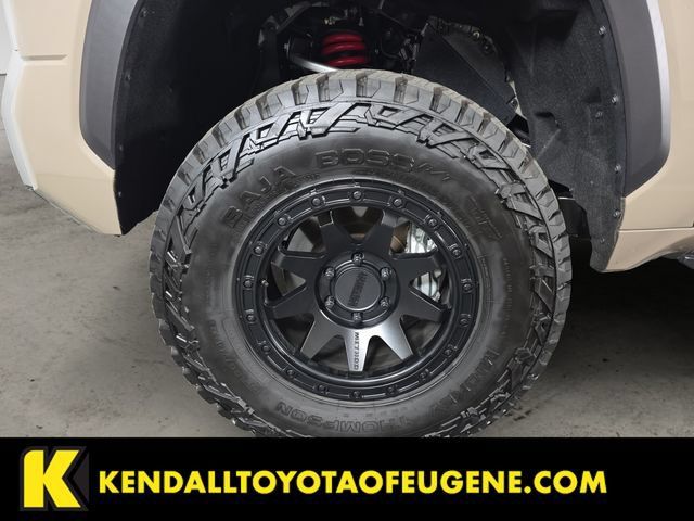 Used 2026 Toyota Tundra SR5 AWD/4WD image 9