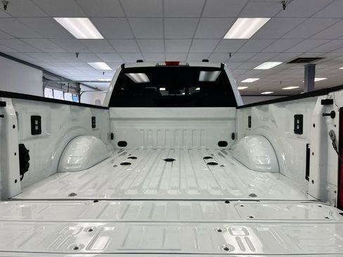 New 2026 Ford F350 4x4 Crew Cab Super Duty image 11