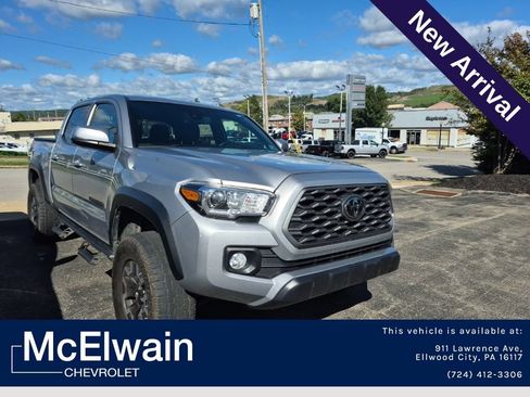 Used 2021 Toyota Tacoma TRD Off-Road AWD/4WD image 1