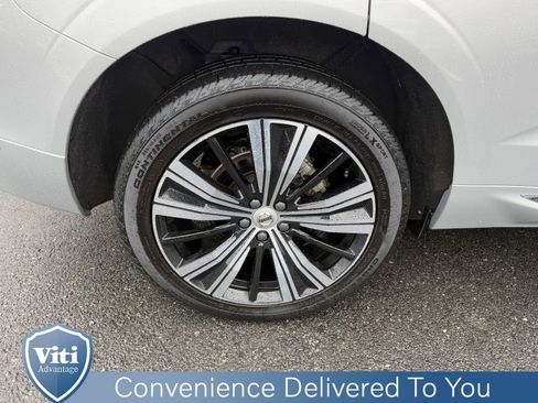 Certified 2023 Volvo XC60 B5 Plus w/ Climate Package image 14
