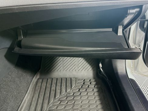 Used 2025 Toyota Camry LE FWD image 32