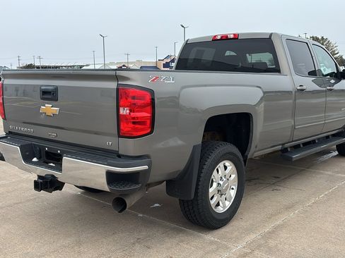 Used 2017 Chevrolet Silverado 2500 LT w/ LT Convenience Package image 9
